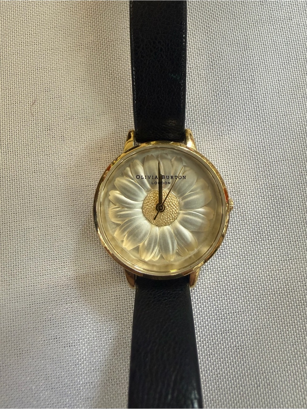 Olivia Burton London 3D Daisy Midi Watch
